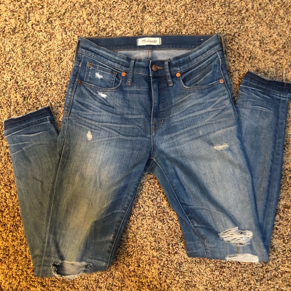 Madewell 9” High Riser Skinny- distressed edition